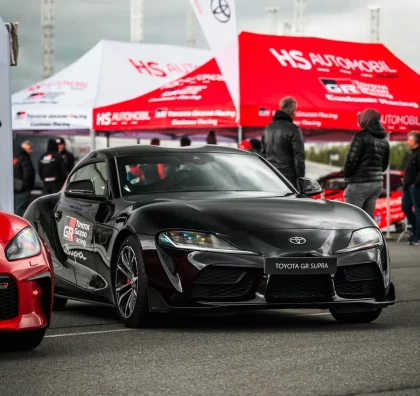 Toyota GR Supra u prezentačního stánku
